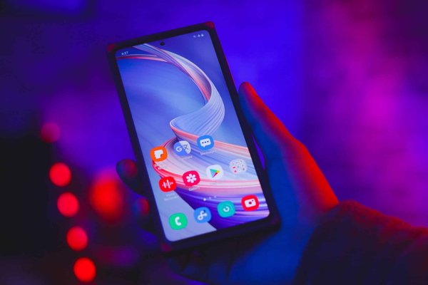 Comment réinitialiser un smartphone bloqué ?